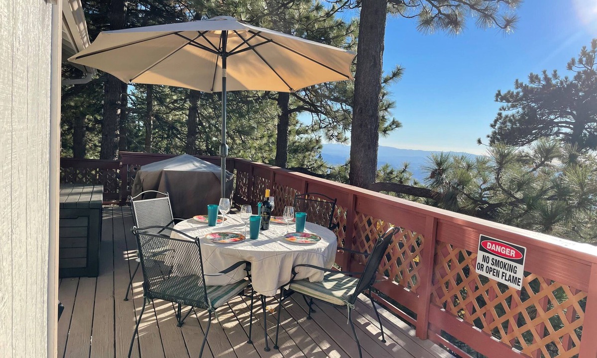 Running Springs Cabin | 3-bedroom cabin near Santa's Village-13 minutes from Snow Valley Mountain Resort