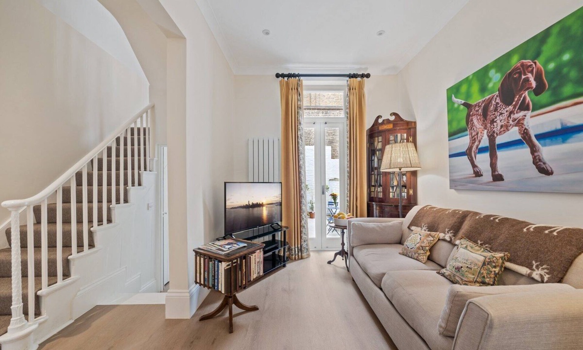 Chelsea House | 3 bedroom Chelsea townhouse with patio