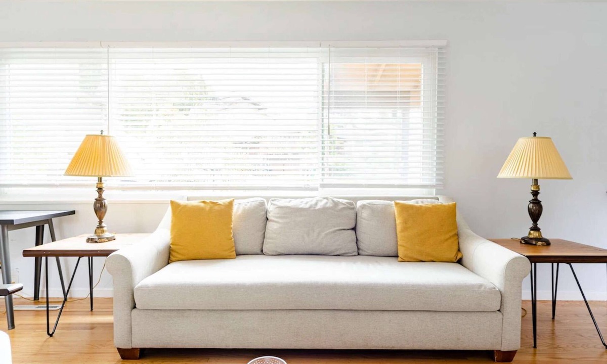 Chabot Park House | 3 Bedroom Home in Oakland Hills