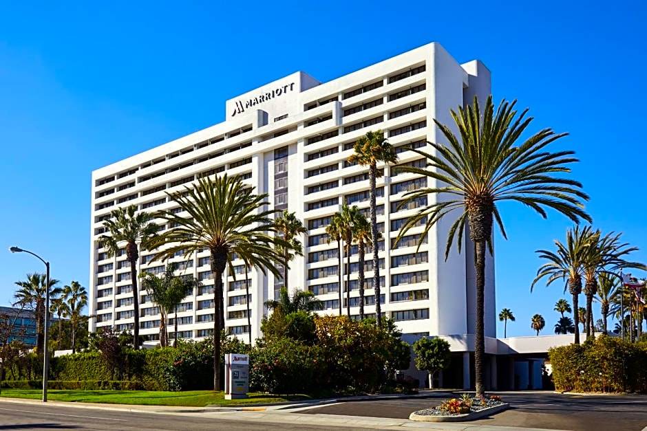 Torrance Hotel | 3-Star Hotel ∙ Torrance Marriott Redondo Beach
