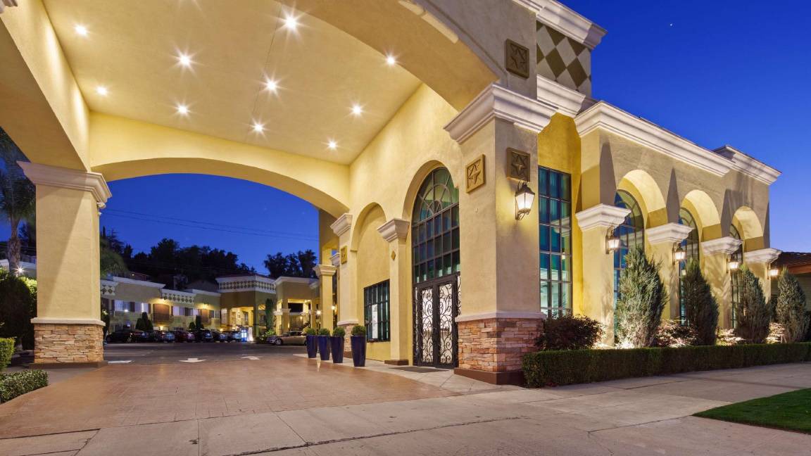 Woodland Hills Hotel | 31 m² Hotel ∙ 127 guests