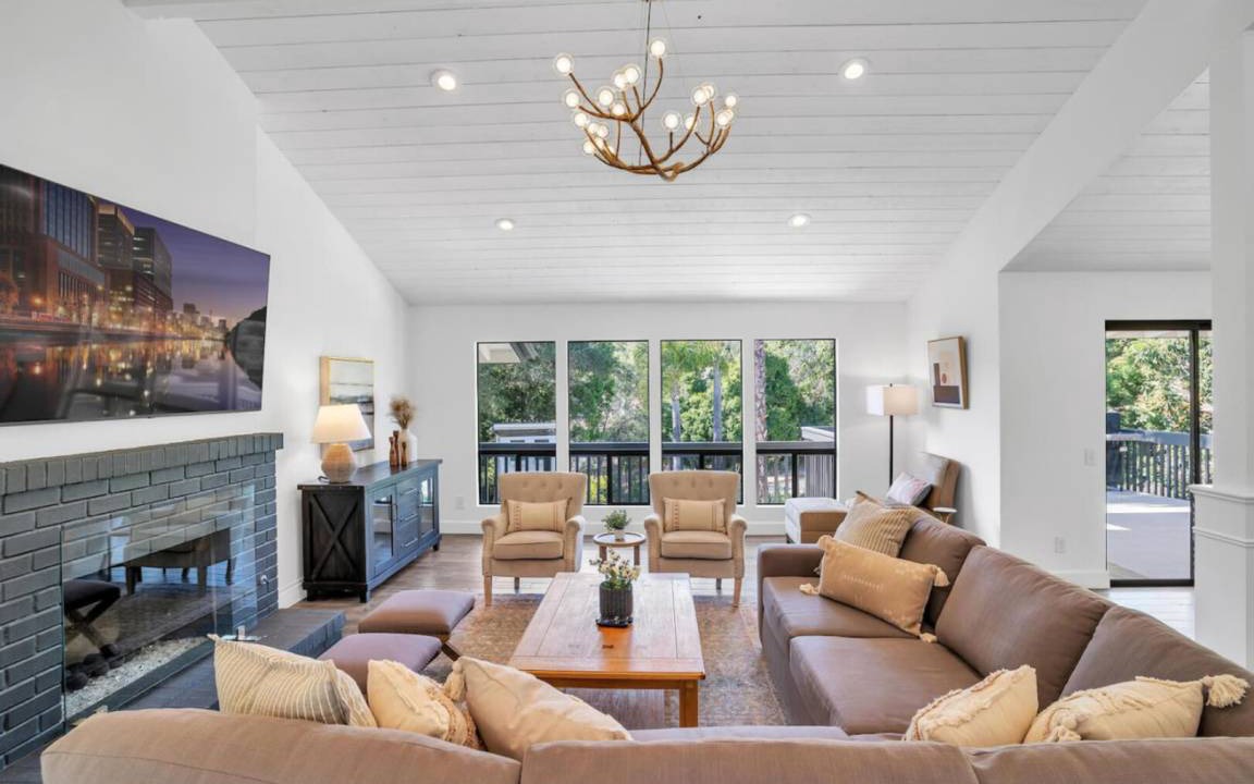 Fallbrook House | 329 m² House ∙ 4 bedrooms ∙ 15 guests