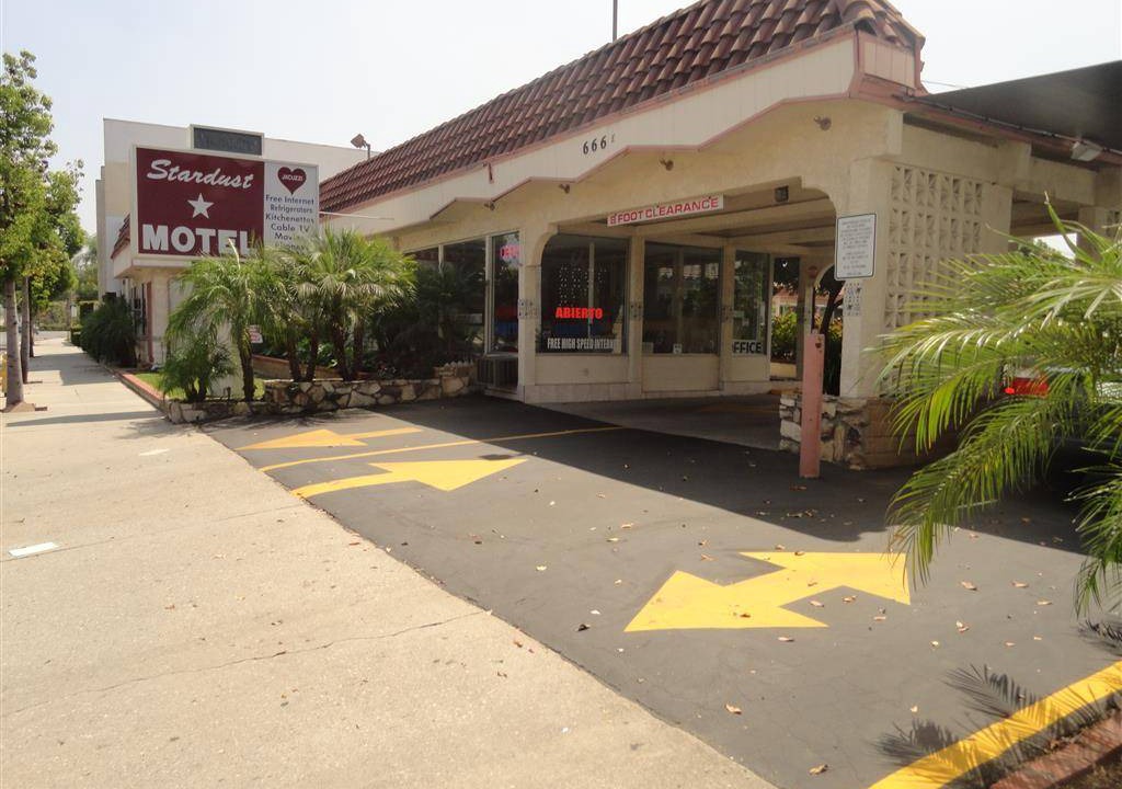 Azusa Hotel | 340 m² Motel ∙ 127 guests