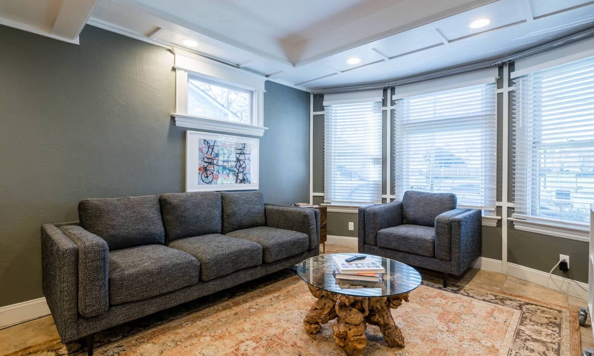 Northside House | 350 · Quiet Victorian Bungalow in downtown San Jose