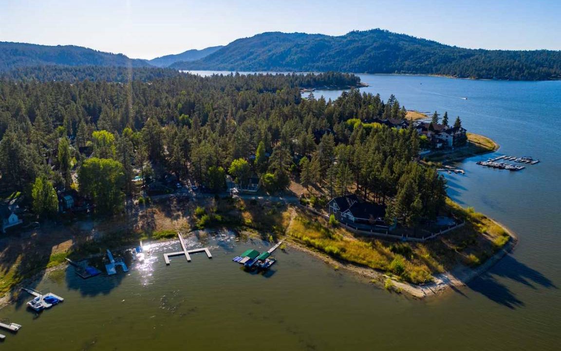 Big Bear Lake Cabin | 367 m² Cabin ∙ 10 bedrooms ∙ 40 guests