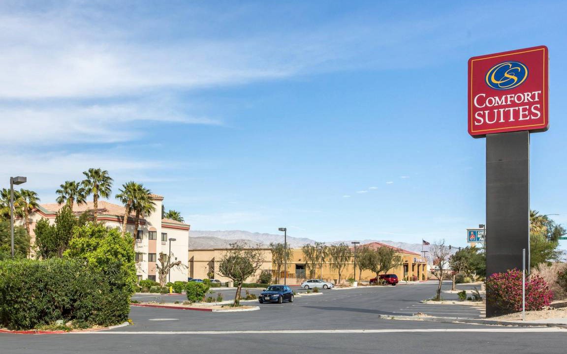 Palm Desert Hotel | 37 m² Hotel ∙ 127 guests
