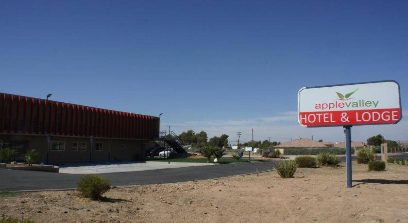 Victorville Hotel | 37 m² Hotel ∙ 2 bedrooms ∙ 7 guests