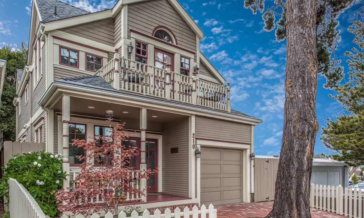 Pacific Grove House | 3703 La Gloria Cottage-by-the-Sea ~ Near the Beach