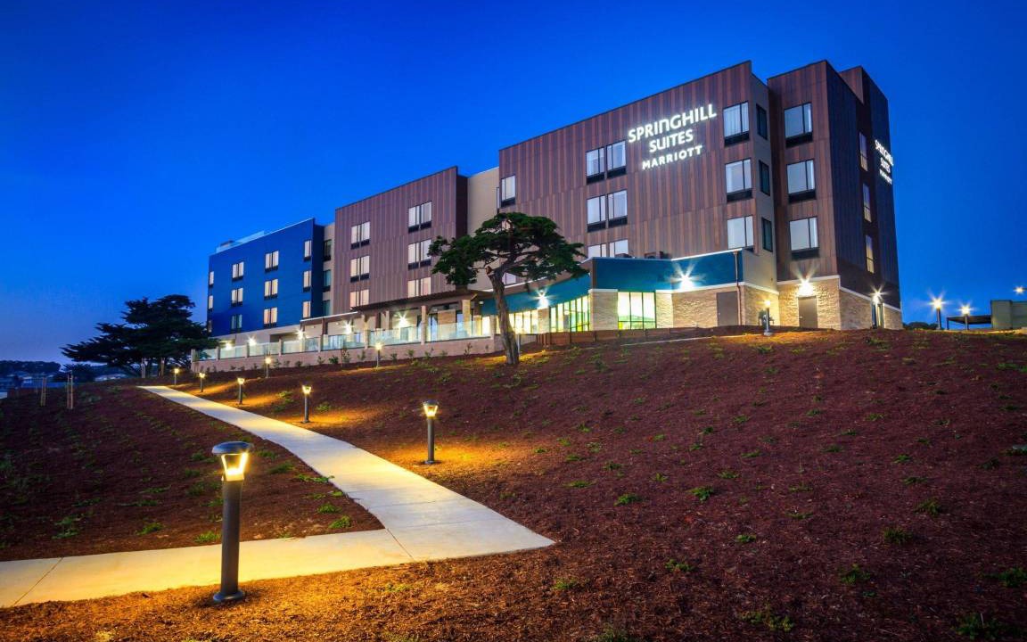 Marina Hotel | 39 m² Hotel ∙ 127 guests