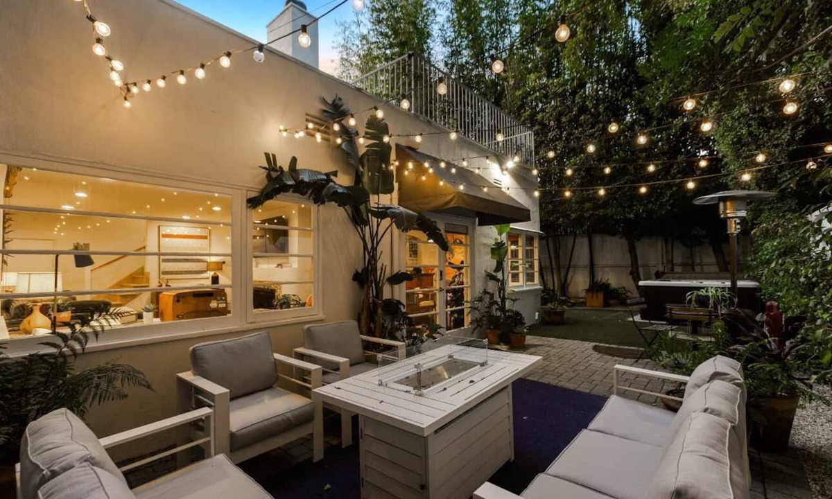 Beverly Grove House | 3BDR Cozy West Hollywood Villa with Jacuzzi