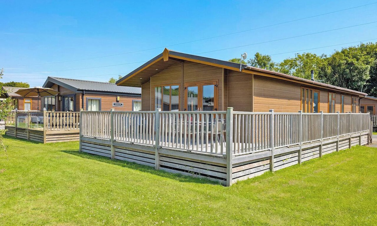 Carnforth Ski Chalet | 4 bedroom accommodation in Carnforth