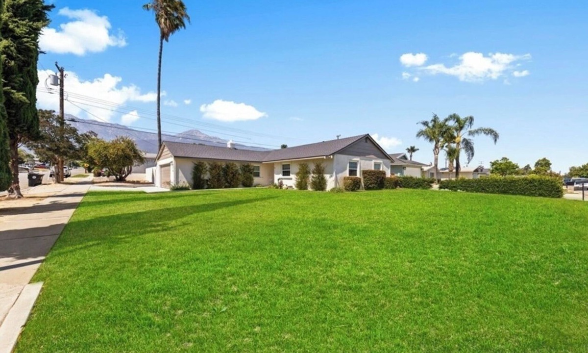 Rancho Cucamonga House | 4-bedroom house in fabulous Rancho Cucamonga with fitness room, AC