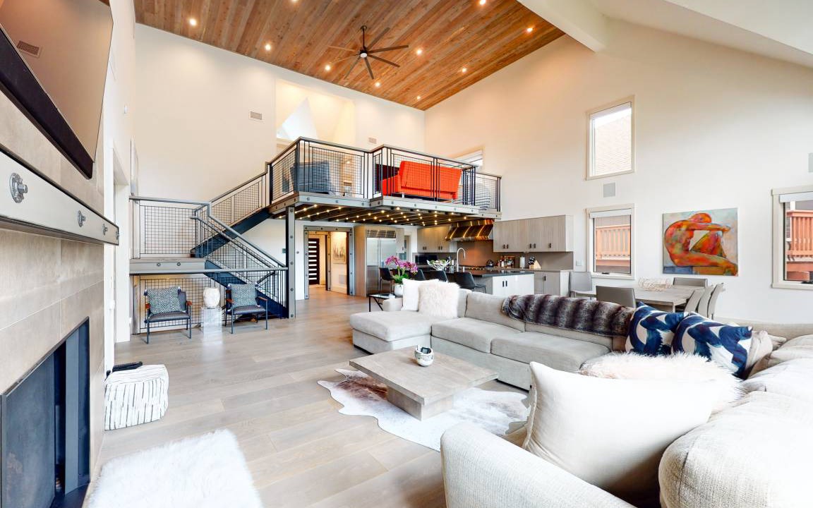 Cedar Glen House | 409 m² House ∙ 6 bedrooms ∙ 8 guests