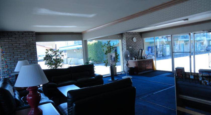 North Hills East Hotel | 42 m² Motel ∙ 4 guests