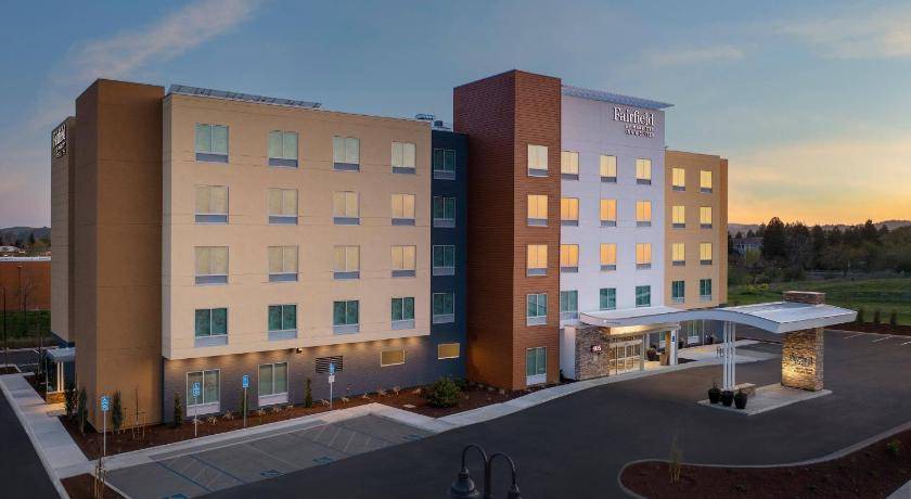 Rohnert Park Hotel | 46 m² Hotel ∙ 127 guests