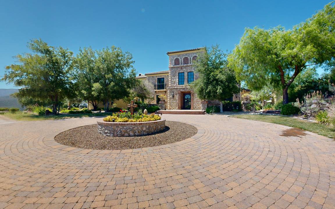 Murrieta House | 465 m² House ∙ 6 bedrooms ∙ 10 guests