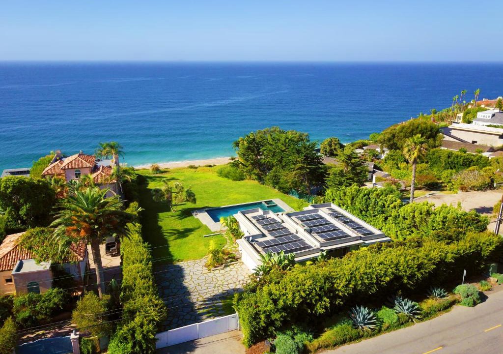 Central Malibu Villa | 50 PCT OFF! Malibu Ocean Escape, Pool, Walk to Beach
