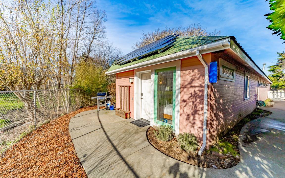 Ferndale Cottage | 56 m² Cabin ∙ 1 bedroom ∙ 4 guests