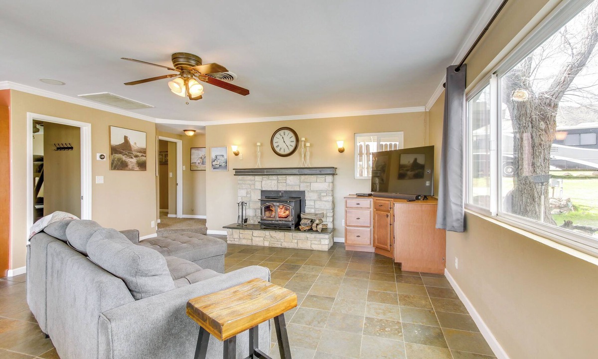 Mountain Mesa House | 6 Mi to Lake Isabella: Mountain Mesa Getaway