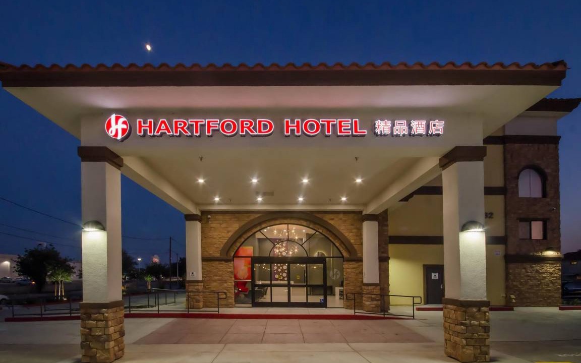 Rosemead Hotel | 60 m² Hotel ∙ 2 bedrooms ∙ 127 guests