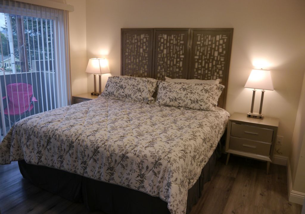 Riverside Rancho Apartment | 60's Modern, Mountain Views, Pool, Near Studios and All L.A. Attractions!