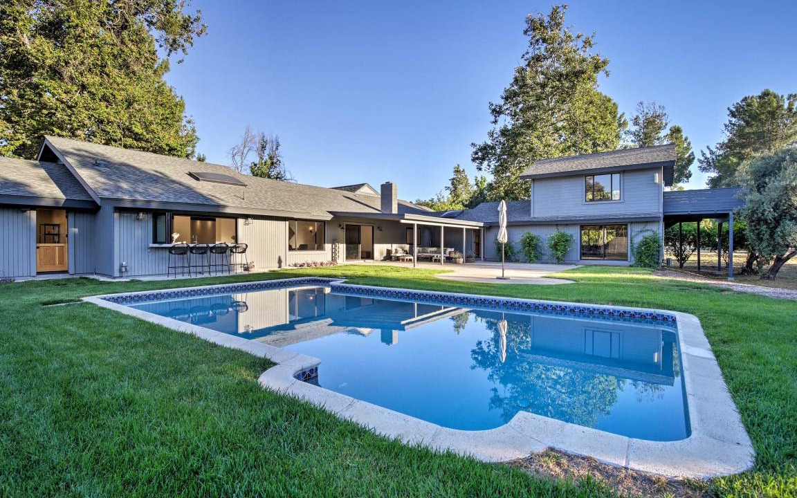Valley Center House | 621 m² House ∙ 7 bedrooms ∙ 19 guests