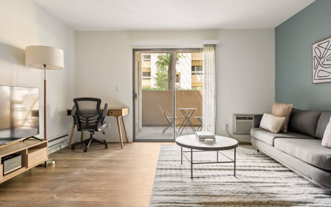 Shoreline West Apartment | 65 m² Apartment ∙ 1 bedroom ∙ 2 guests