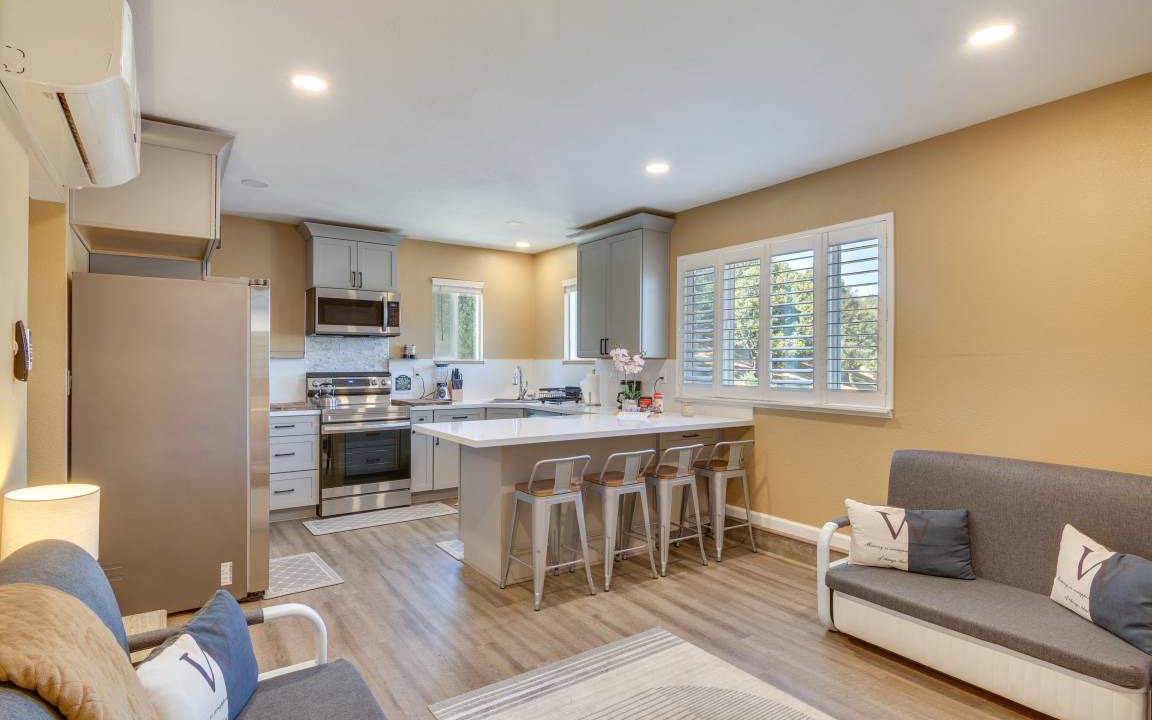 Santa Clarita Cottage | 65 m² Cabin ∙ 2 bedrooms ∙ 6 guests