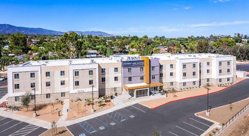 Corona Hotel | 65 m² Hotel ∙ 4 guests