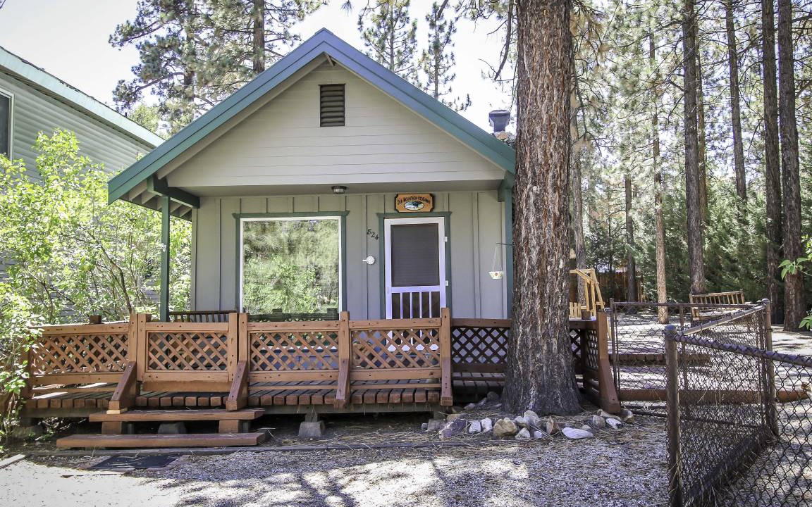 Big Bear House | 65 m² House ∙ 2 bedrooms ∙ 6 guests