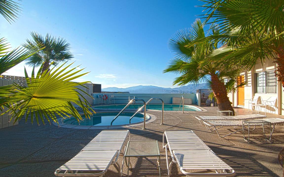 Desert Hot Springs Resort | 65 m² Resort ∙ 1 bedroom ∙ 3 guests