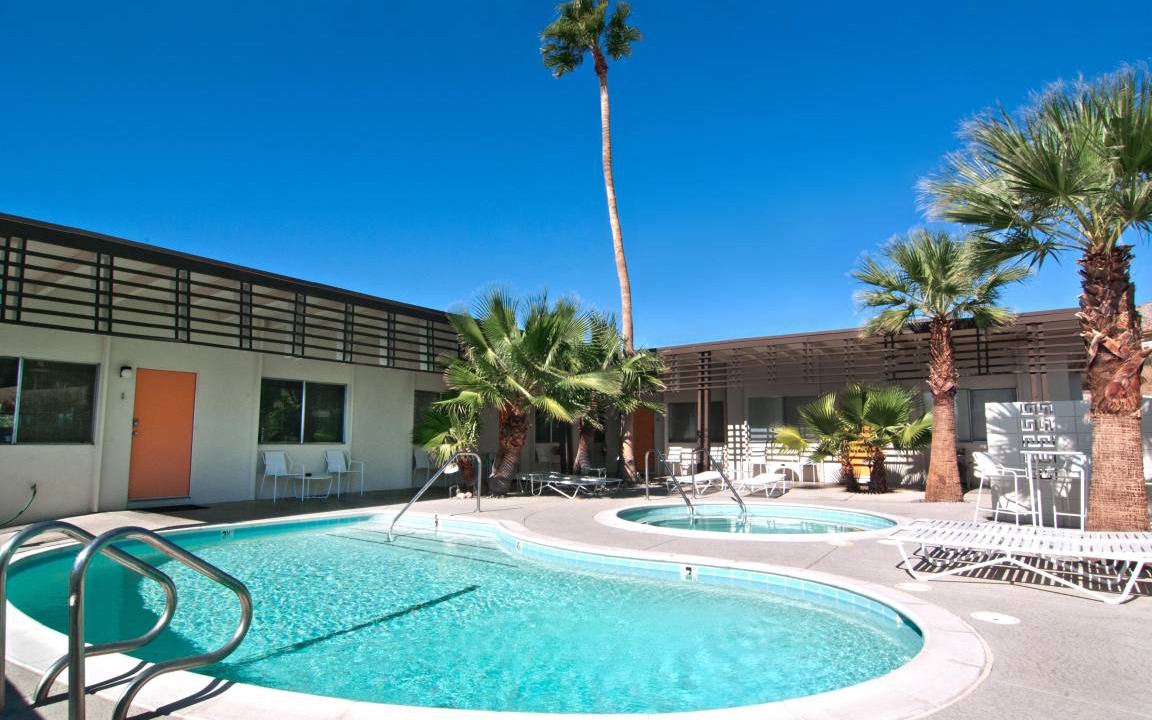 Desert Hot Springs Resort | 65 m² Resort ∙ 1 bedroom ∙ 3 guests
