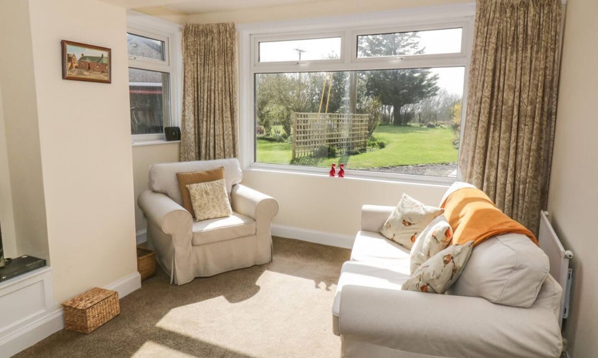 Powfoot Cottage | 7 Cummertrees, Annan