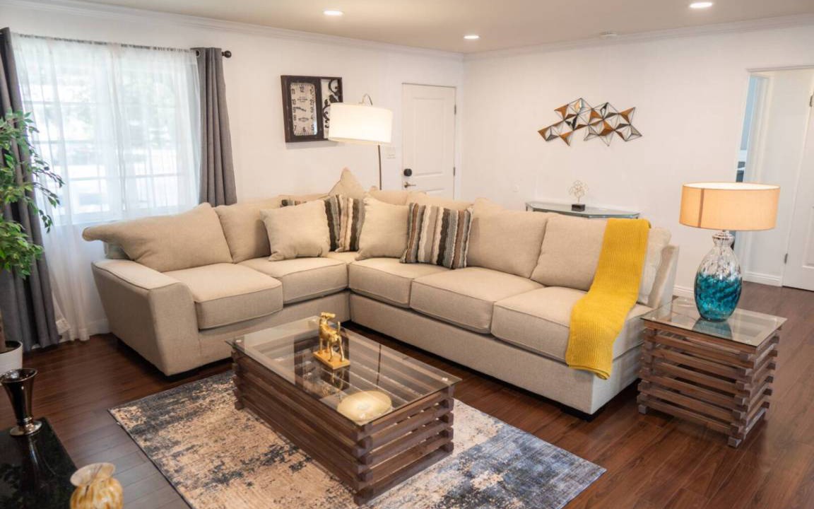 Burbank House | 70 m² House ∙ 2 bedrooms ∙ 6 guests
