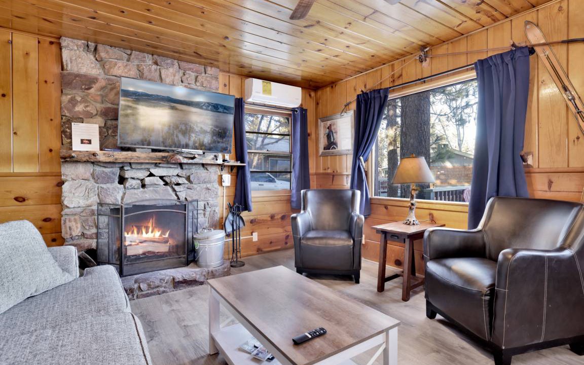 Patton Cabin | 76 m² Cabin ∙ 2 bedrooms ∙ 10 guests