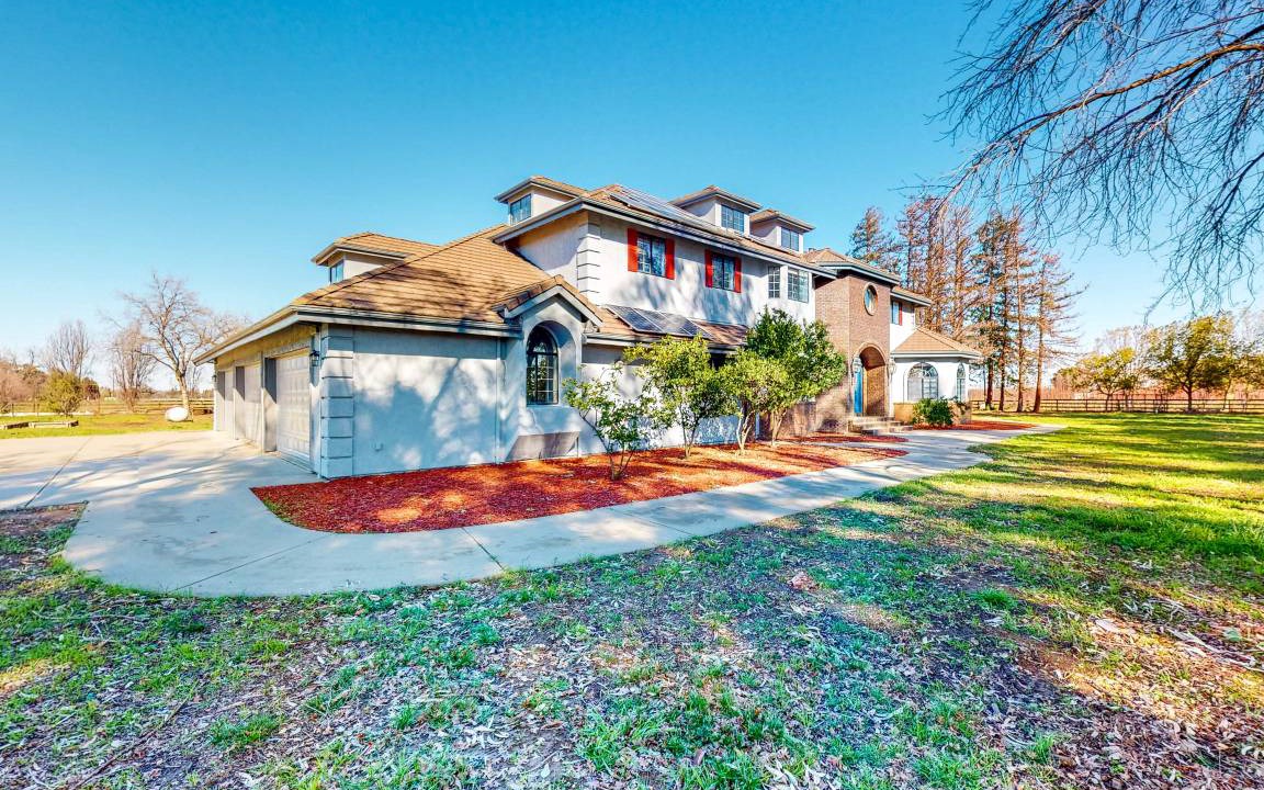 Brentwood House | 765 m² House ∙ 8 bedrooms ∙ 15 guests
