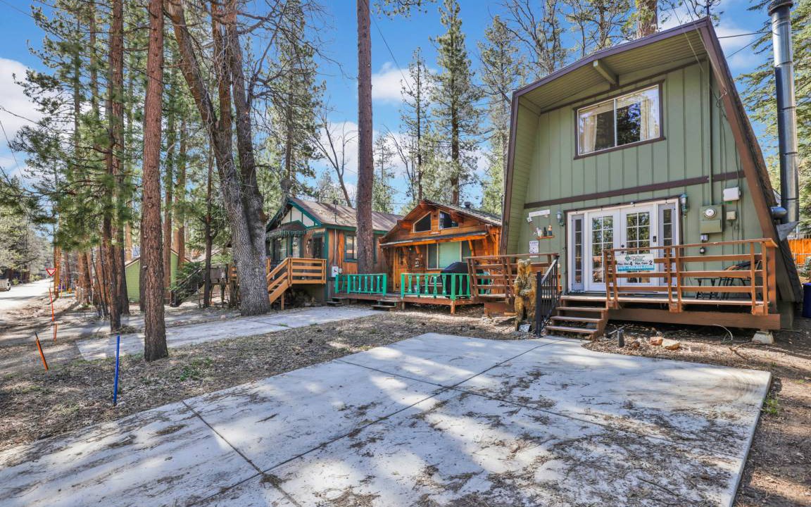 Summit Estates Cabin | 83 m² Cabin ∙ 2 bedrooms ∙ 5 guests