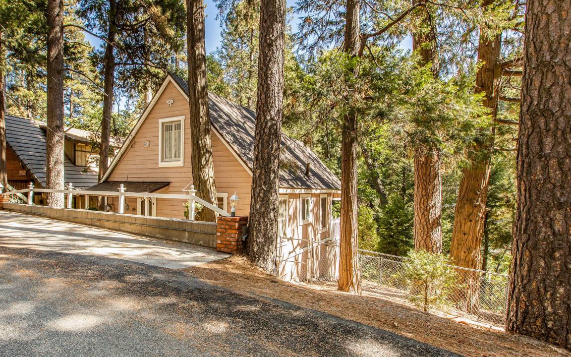 Lake Arrowhead House | 85 m² House ∙ 2 bedrooms ∙ 6 guests