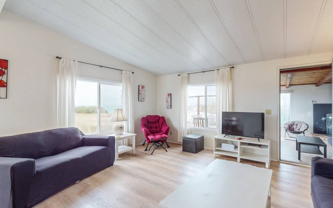 Fort Bragg Cottage | 89 m² Cabin ∙ 2 bedrooms ∙ 6 guests