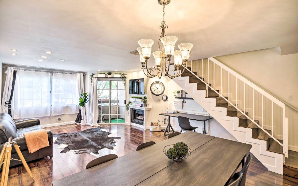 Burbank Apartment | 97 m² Apartment ∙ 2 bedrooms ∙ 6 guests