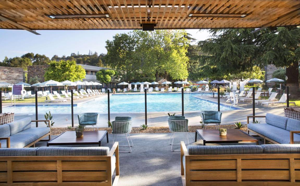 Montgomery Village Hotel | 99 m² Hotel ∙ 127 guests
