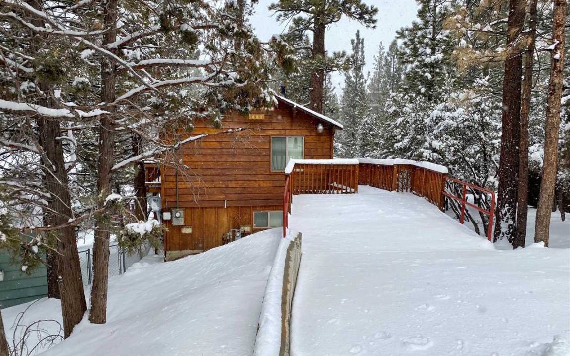 Big Bear City House | 99 m² House ∙ 3 bedrooms ∙ 6 guests