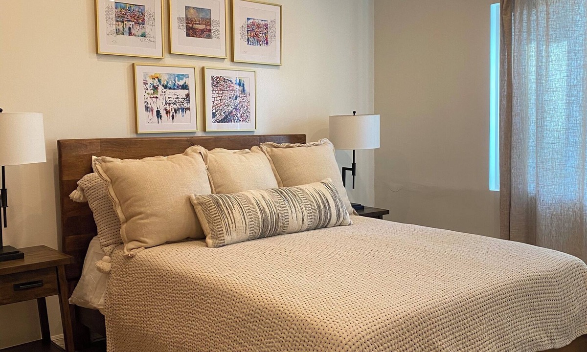 Warner Center House | A beautiful split home in quiet Woodland Hills