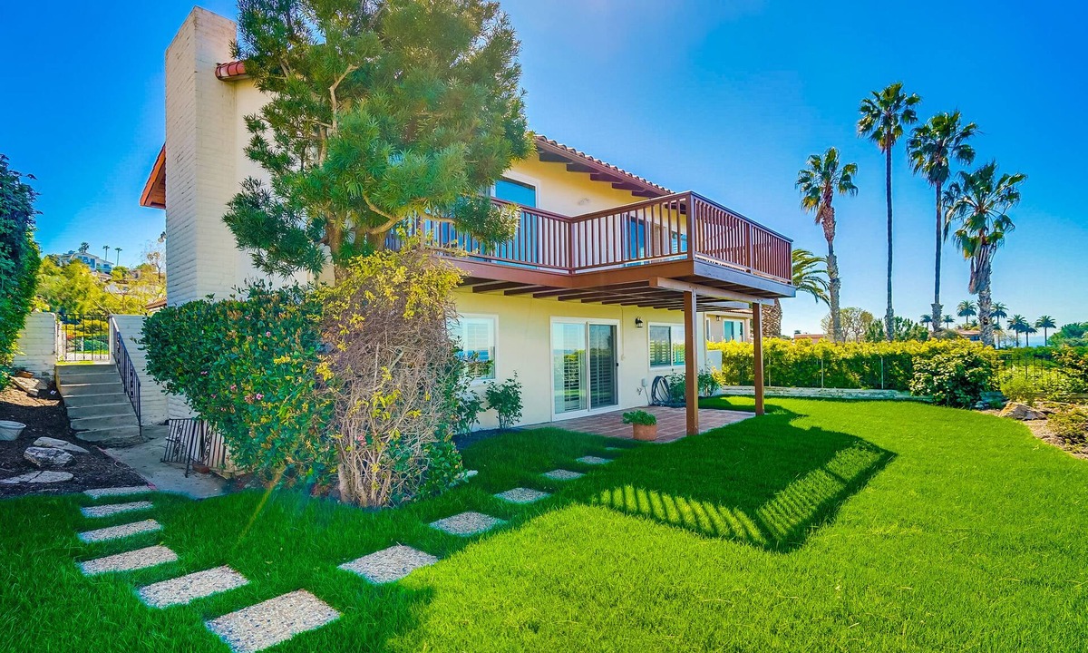 Palos Verdes Estates House | A Perfect Relaxation Destination (Longer Stay Rentals only)