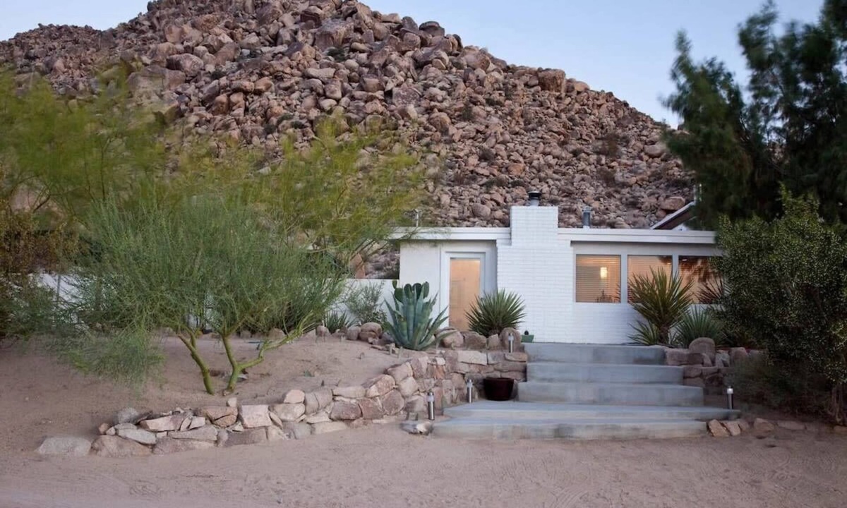 Panorama Heights House | A Z West House By Homestead Modern