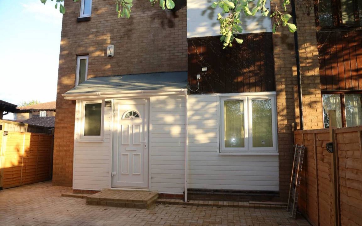 Woolwich Common Cabin | Aa Guest Room² (near Royal Arsenal)
