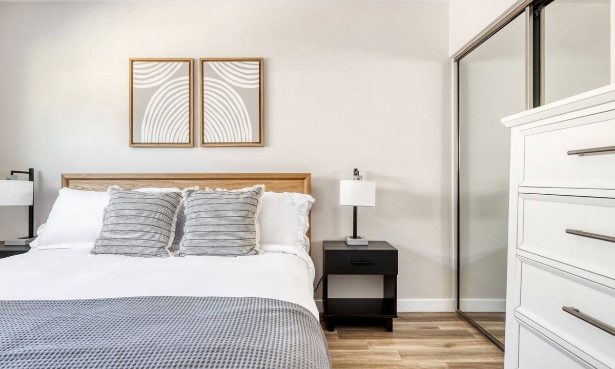 North Redondo Apartment | Airy El Segundo 2BR w/Lounge, Courtyard & W/D, near LAX, by Blueground
