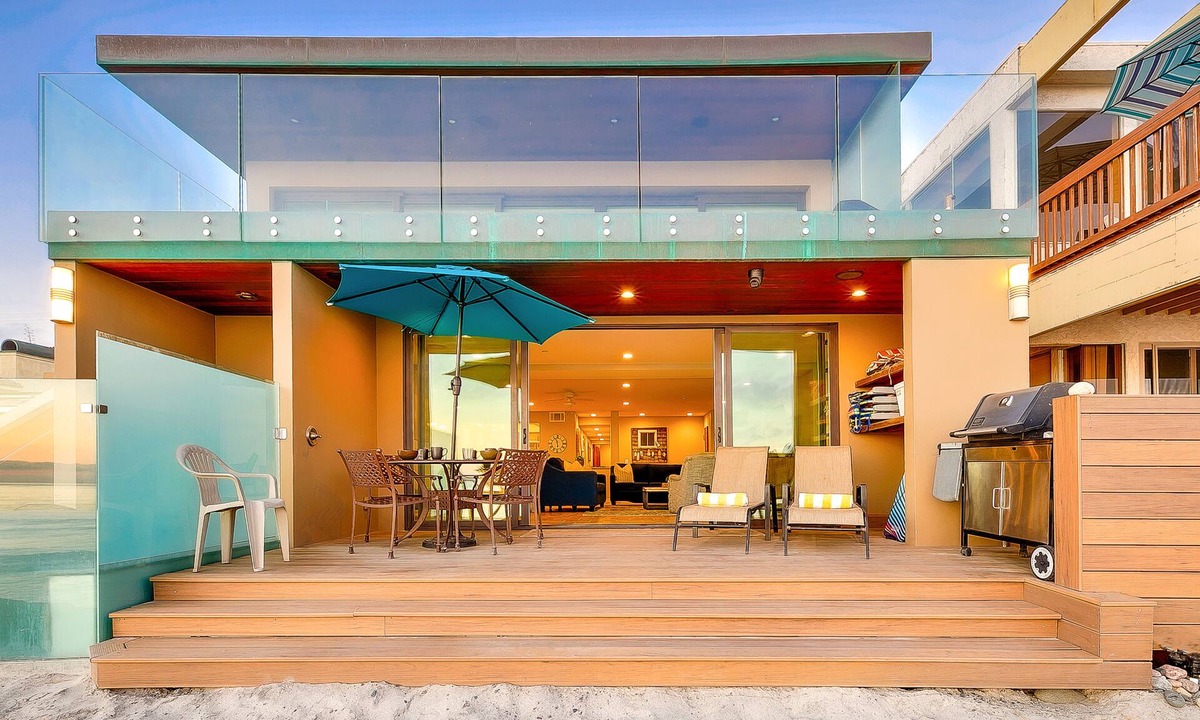Capistrano Beach House | Amazing oceanfront home with inviting deck, privacy, & outdoor living