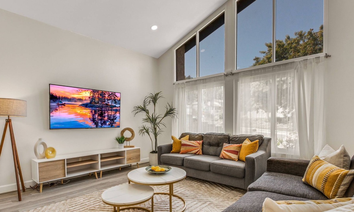 Torrance House | Amazingly Designed Outstanding Torrance Home | LUX