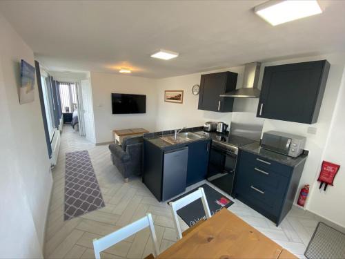 Porth Apartment | Apartment Close To Porth Beach